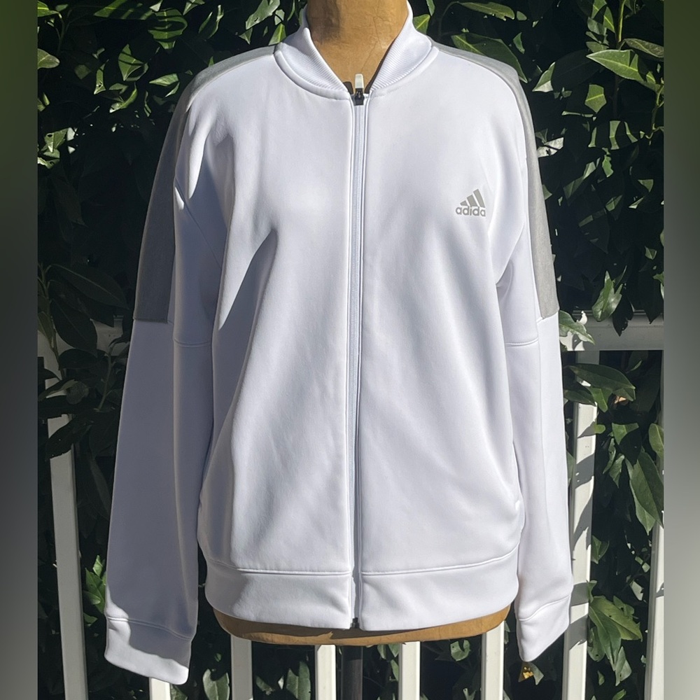 Adidas; White & Gray Jacket; Zipper Closure; Minimal/No Visible Wear; Women’s XL